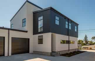 2/38 Wildberry Street, Woolston