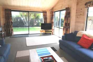286 Kenwood Drive, Matarangi