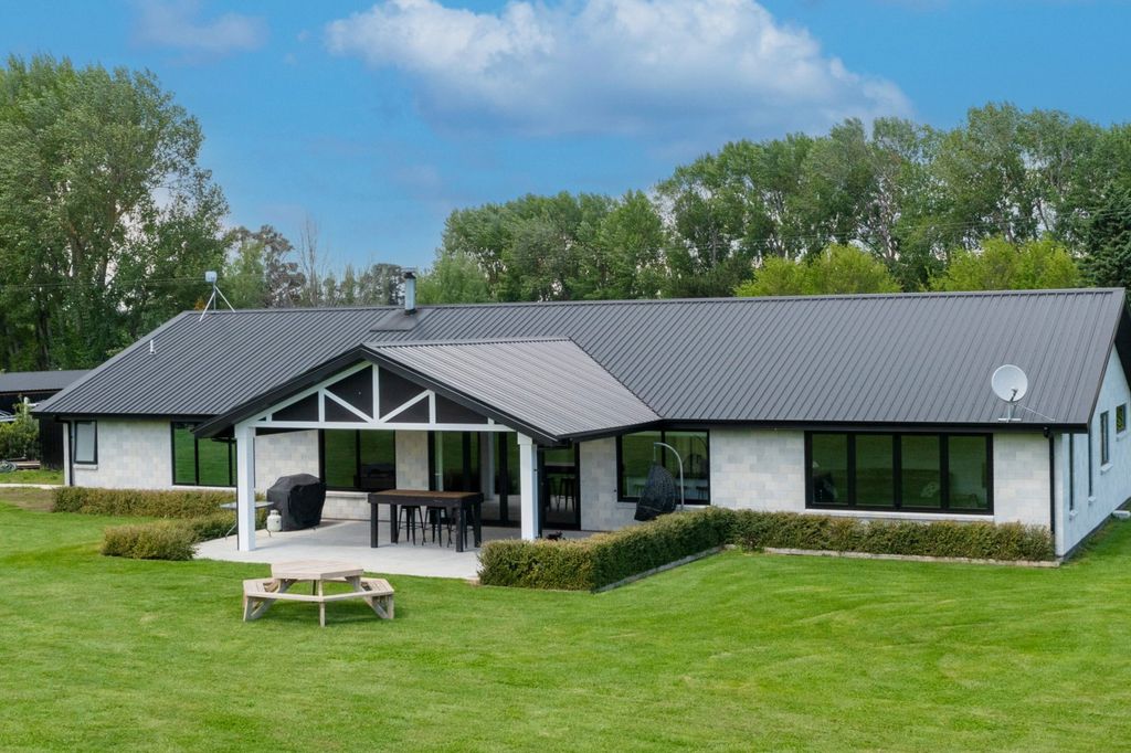 Sold 102 Lindsay Road, Waipukurau and Surrounds realestate.co.nz