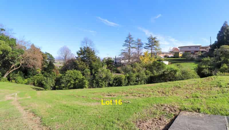 124 Korokoro Crescent, Thames