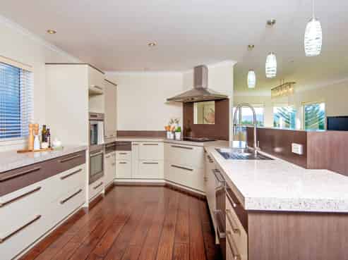 19 Island View Heights, Coastlands