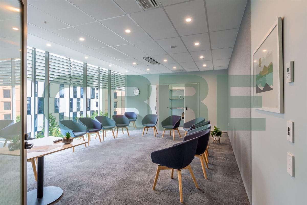 CBRE - New Fit-out + Rent Free Incentives - Więcej