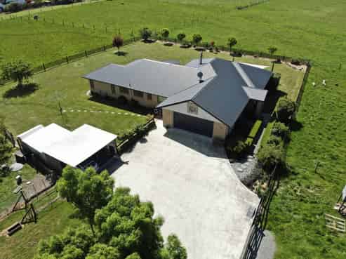 492 Falvey Road, Levels