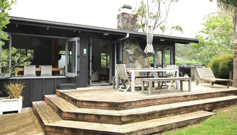 219 Tangiora Avenue, Whangapoua