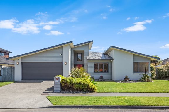 Sold - 101 Regent Drive, Paraparaumu Beach - realestate.co.nz