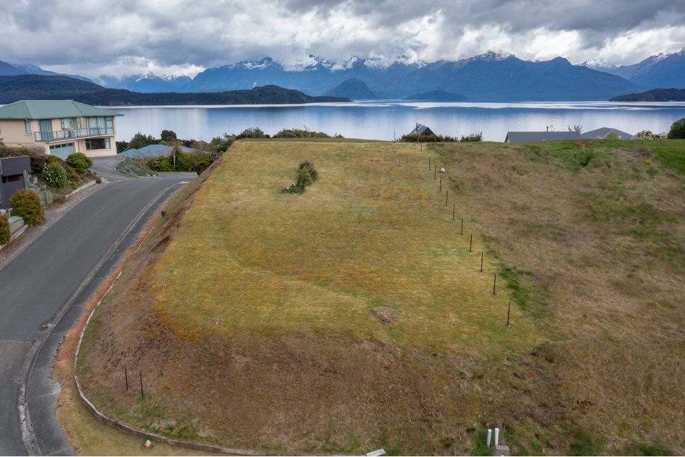 19 Muriwai Drive, Manapouri, Southland For Sale realestate.co.nz