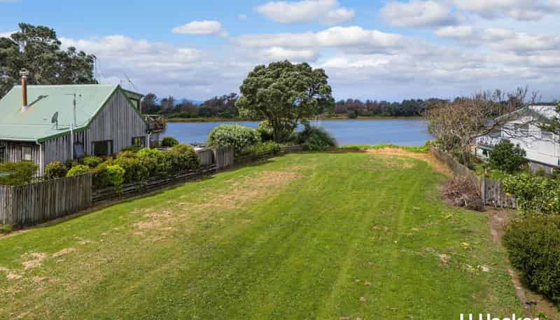 22 Pohutukawa Drive, Athenree