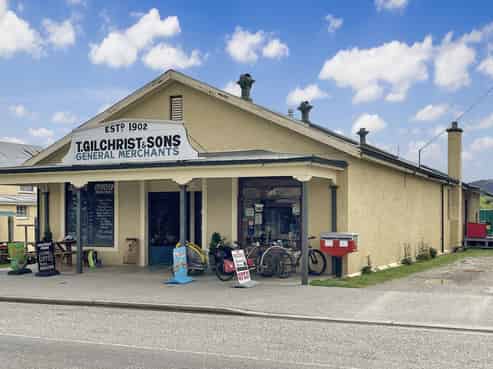 Great Lifestyle - Home, B&B, Shop & Post Contract