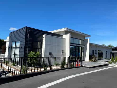 Set(ting) for Success - For Lease