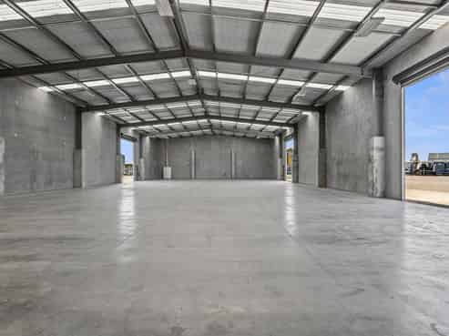 Superb Southbrook Industrial Opportunity