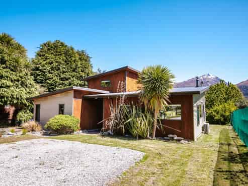 5 Kiwi Street, Makarora