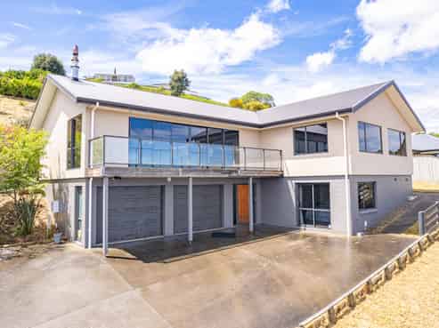 9 Titter Place, Springvale