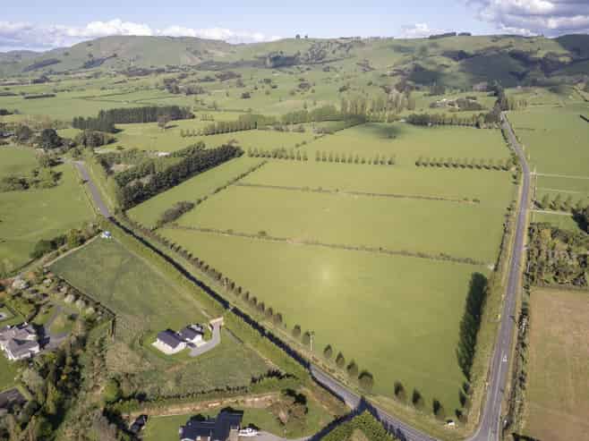 9/ Admiral Road, Carterton