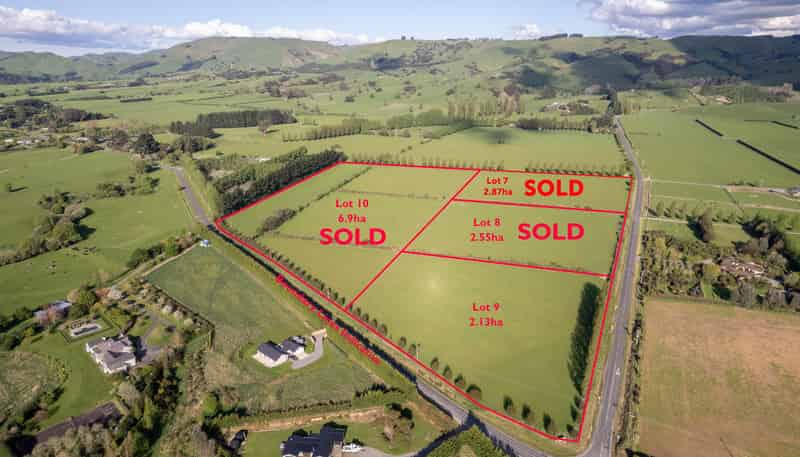 9/ Admiral Road, Carterton