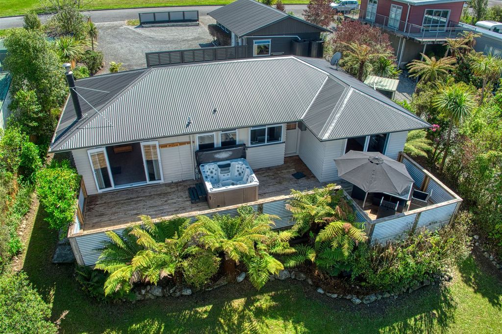 Property value 42 Koe Street, Moana / Lake Brunner realestate.co.nz