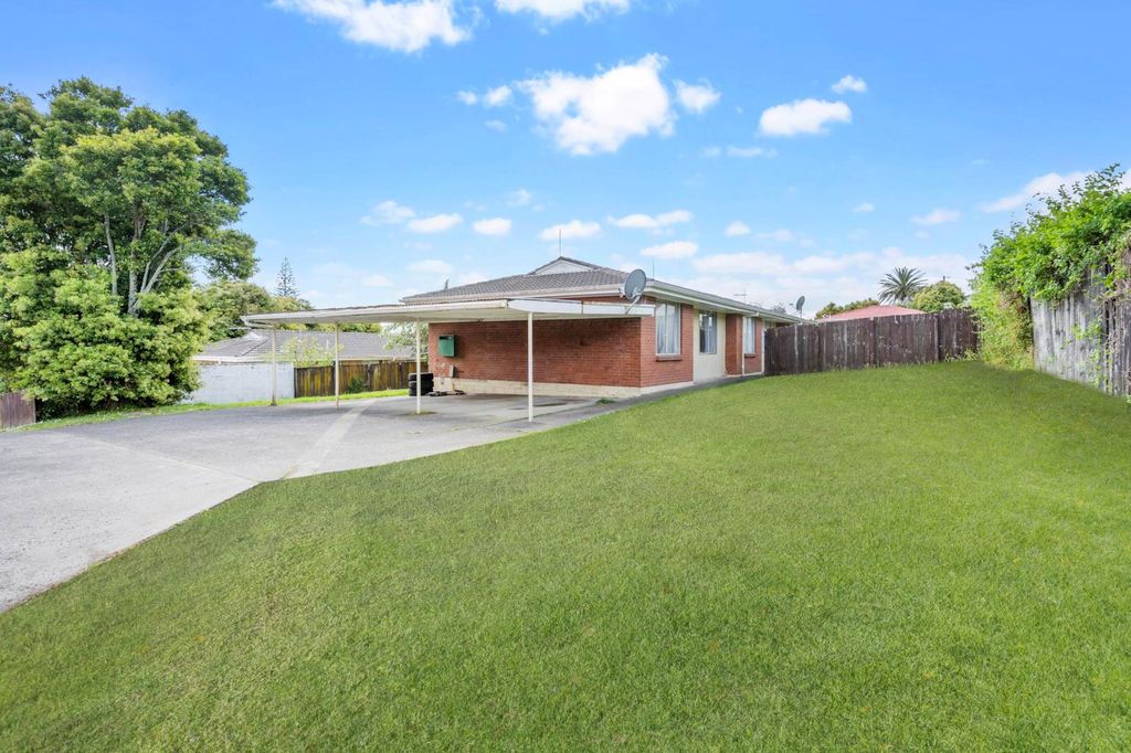 Sold 73 Seabrook Avenue, New Lynn realestate.co.nz