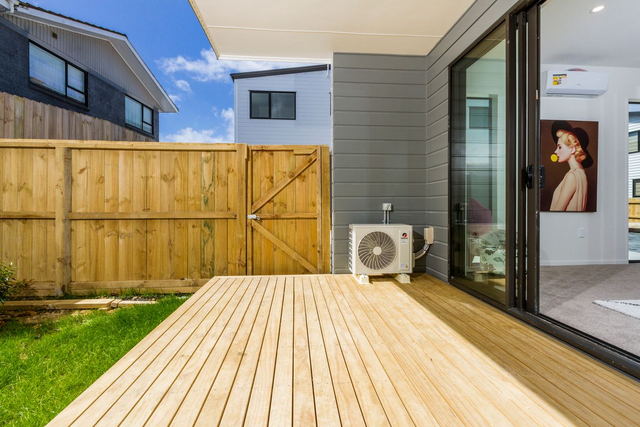 Freehold title in heart of Massey - Aanzicht 6