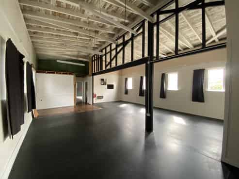 Affordable studio/office Princess Street