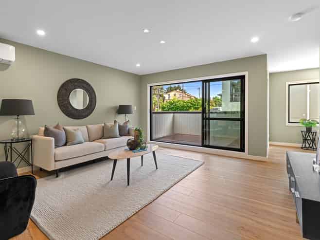 42-44 Byron Avenue, Takapuna