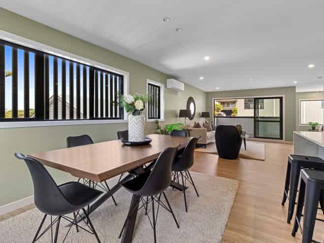 42-44 Byron Avenue, Takapuna