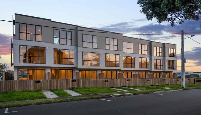 42-44 Byron Avenue, Takapuna