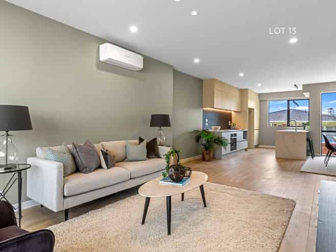 42-44 Byron Avenue, Takapuna