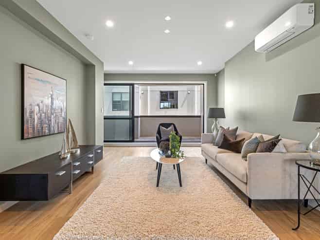 42-44 Byron Avenue, Takapuna