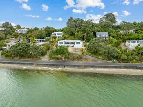 104 Beach Road, Onerahi