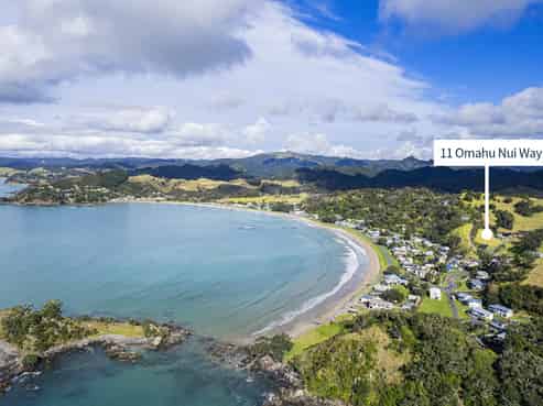 11 Omahu Nui Way, Oakura Coast