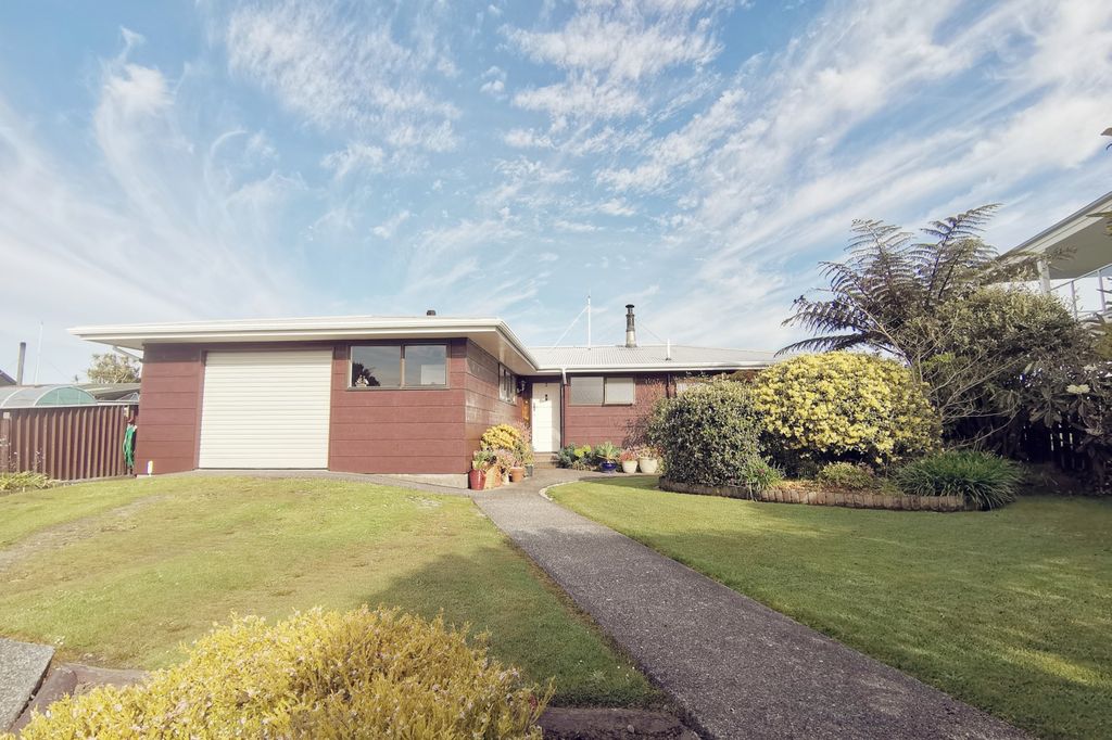 Sold 2 Terrace, Hokitika realestate.co.nz