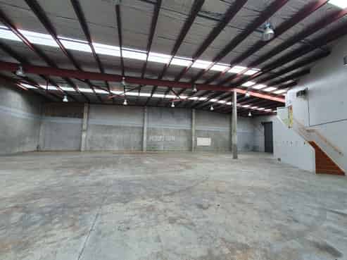 1,728sqm of affordable office + warehouse 