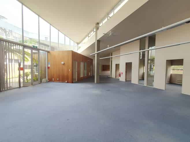 1,728sqm of affordable office + warehouse 