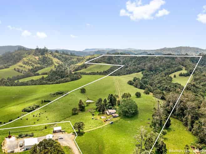  1043A Whananaki North Road, Hikurangi