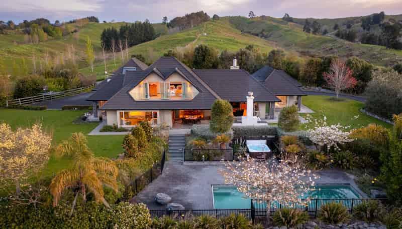 231 Redwood Valley Road, Redwood Valley