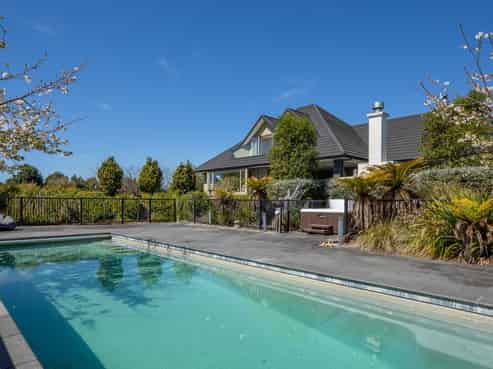 231 Redwood Valley Road, Redwood Valley