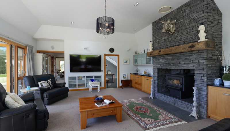 231 Redwood Valley Road, Redwood Valley