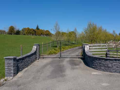 231 Redwood Valley Road, Redwood Valley