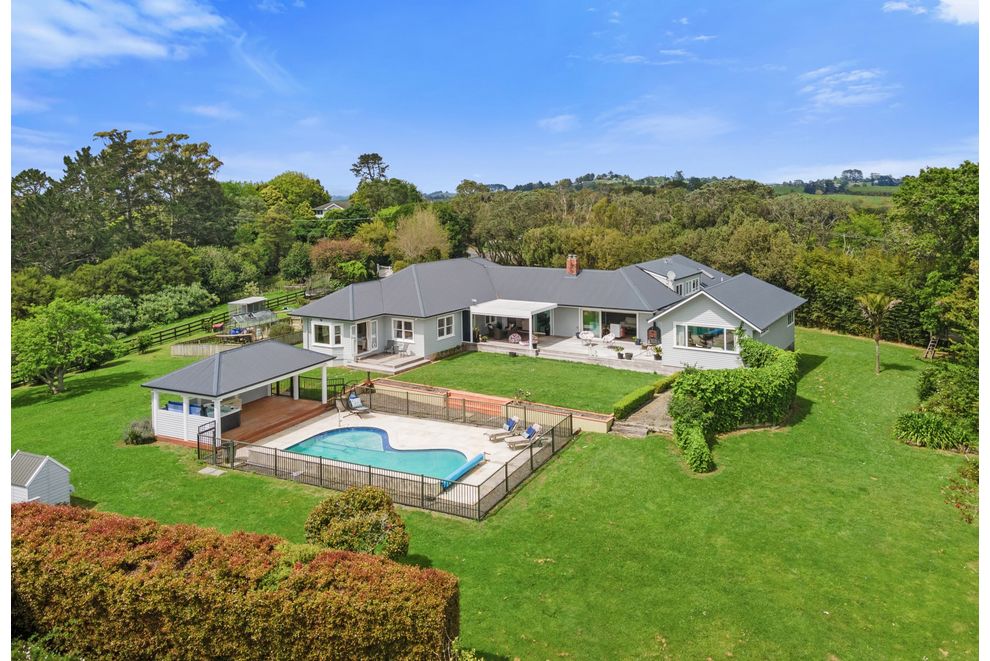 576 Whitford Road, Whitford, Manukau City For Sale realestate.co.nz