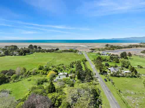 22 Pakawau Bush Road, Pakawau
