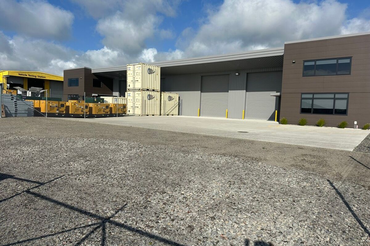 New High Spec Warehousing - Bild 4