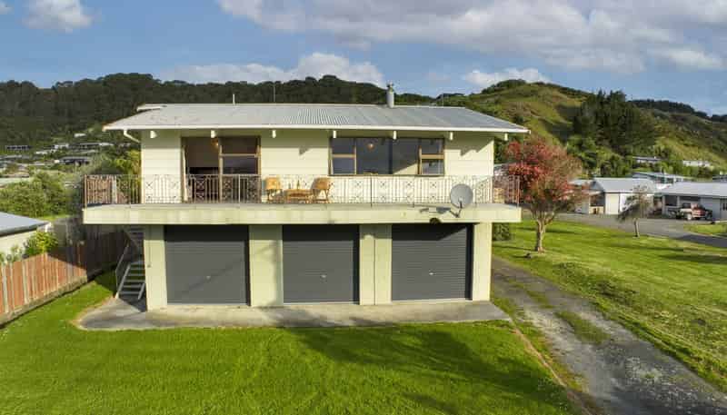 77 Fortescue Street, Mahia