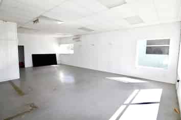 Main street location - three months’ rent free!