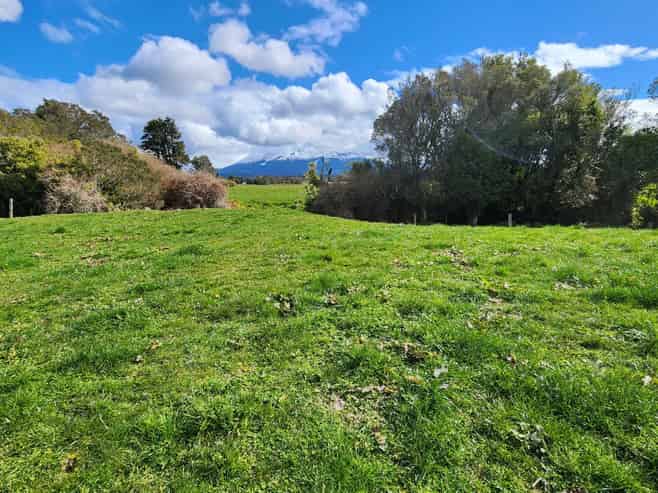 452 Surrey Road, Tariki