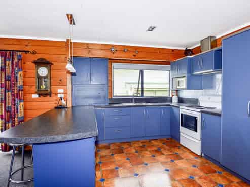 7 Oraka Road, Mahia