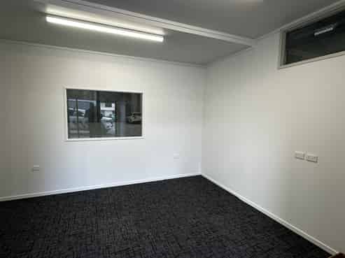 Six month rent-free incentive!