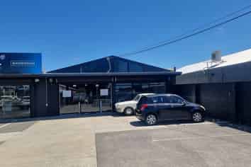 Location, Location, Location on Barrys Point Road