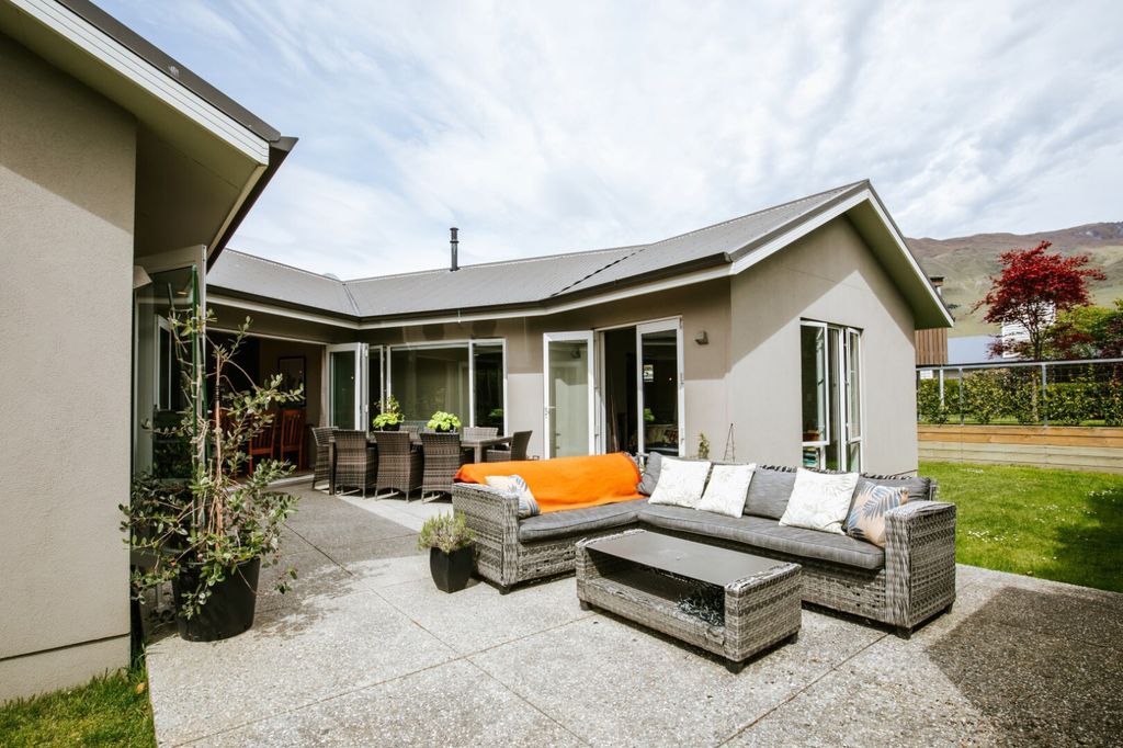 Sold 16 Lansdown Street, Wanaka realestate.co.nz