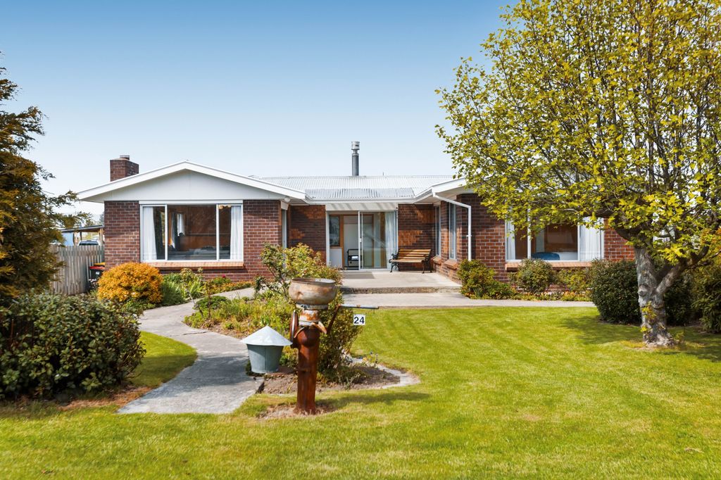 Sold 24 Thomas Street, Ranfurly realestate.co.nz