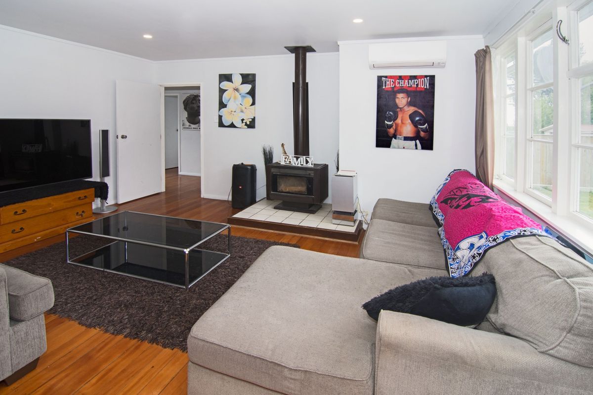 Vendor Ready to Move – Opportunity in Landsdowne - Flere