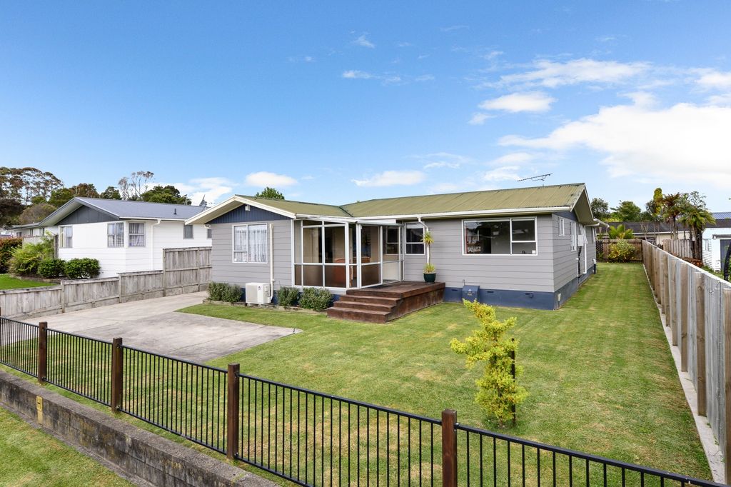 Sold 12 Lansdowne Crescent, Glenview realestate.co.nz
